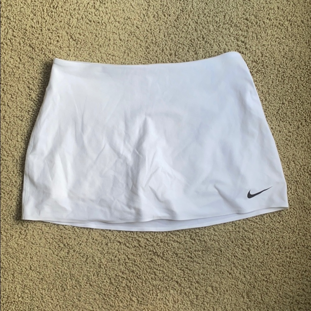 White dry-fit nike skort!